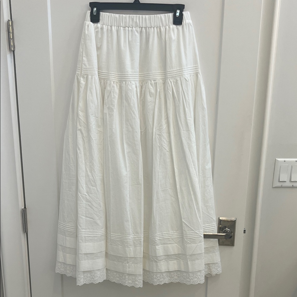 Mable Elegant White Maxi Skirt